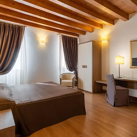 Unahotels Eco Costanza Venezia 3*