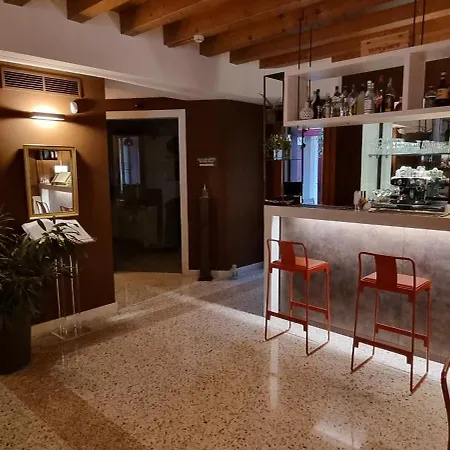 Unahotels Eco Costanza Venezia Hotell
