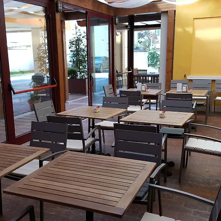 Hotel Unahotels Eco Costanza Venezia 3*